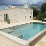 بيت للعطل Trullo E Lamia - Luxury Borgo Cinera