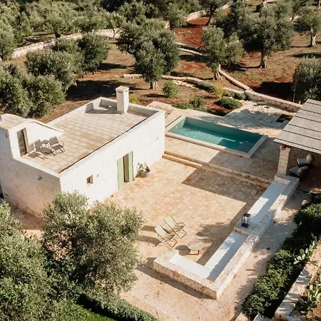 Trullo E Lamia - Luxury Borgo Cinera Дом отдыха Остуни