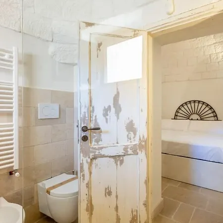 Дом отдыха Trullo E Lamia - Luxury Borgo Cinera *