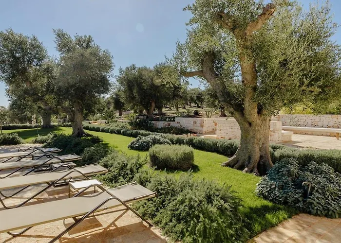 Дом отдыха Trullo E Lamia - Luxury Borgo Cinera *