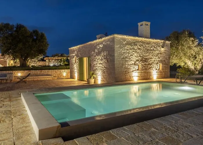 Дом отдыха Trullo E Lamia - Luxury Borgo Cinera *