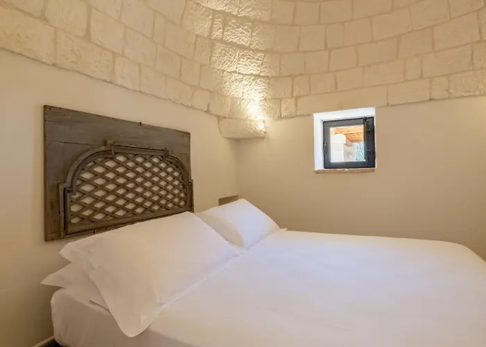 Trullo E Lamia - Luxury Borgo Cinera Дом отдыха Остуни