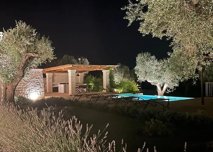 Trullo E Lamia - Luxury Borgo Cinera * Остуни