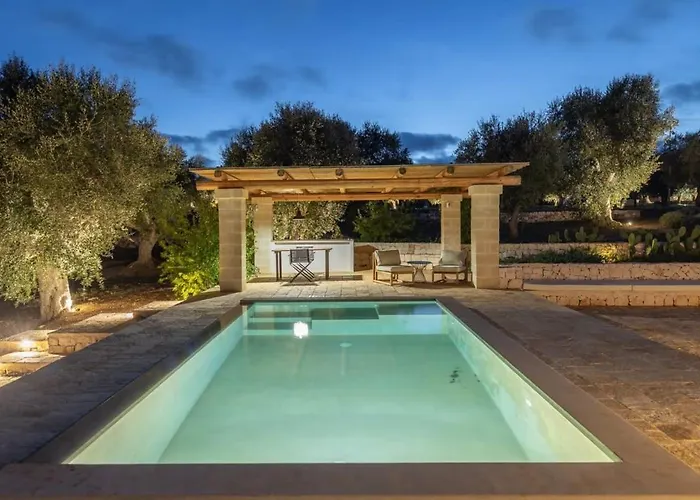 Дом отдыха Trullo E Lamia - Luxury Borgo Cinera Остуни